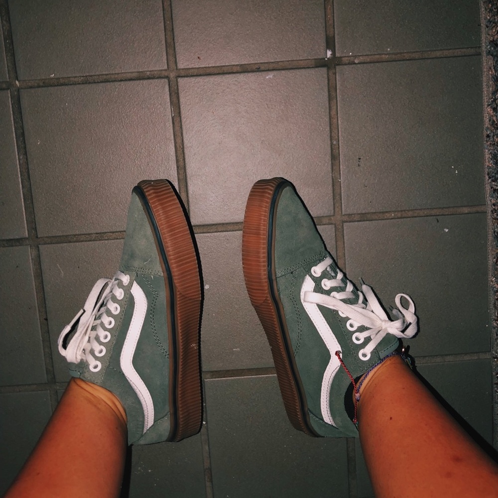 COPY - VANS green worn a few time still in great condition size 8.5